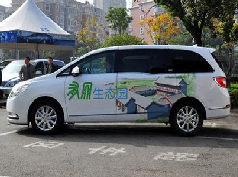 浦北户外车贴喷绘如何保持效果?